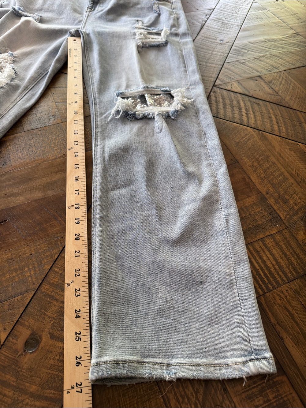 Risen Sequin Light Wash Distressed Denim Jeans Size 2XL - Picture 9 of 11